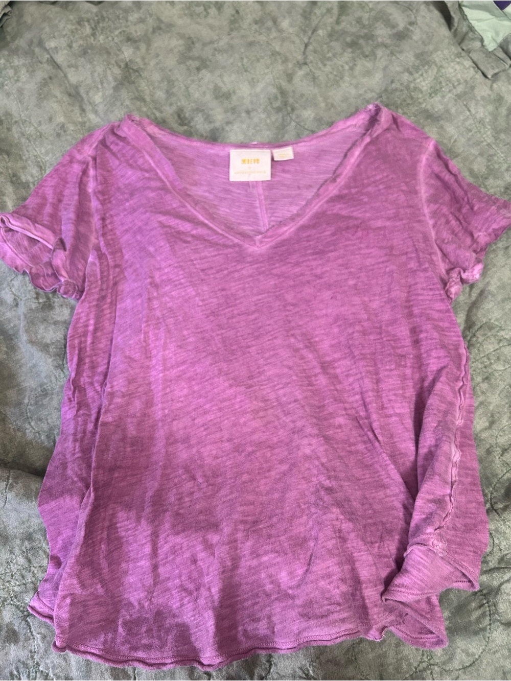 Anthropologie Lavender-Pink V-Neck Short Sleeve Tee